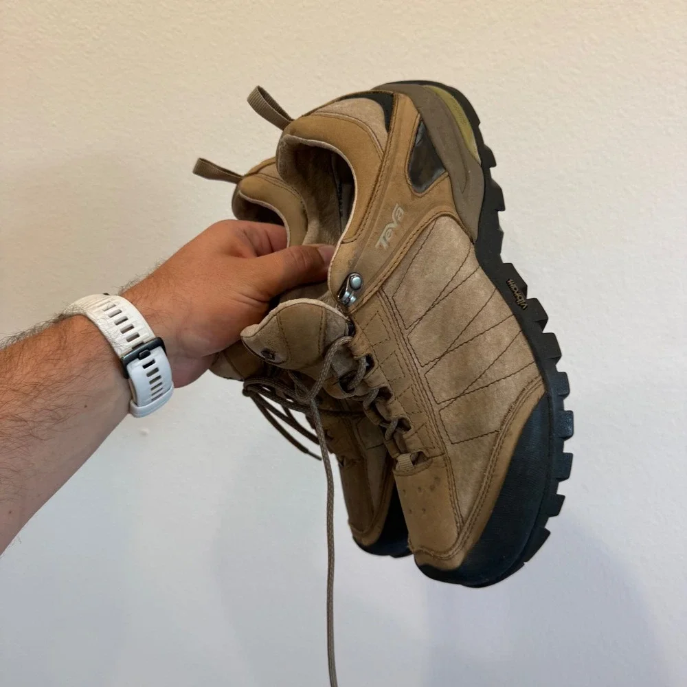 Teva 4103 Mens Tan Leather eVent Waterproof Vibram Hiking Shoes Size 10